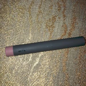 Bite Glacé mini matte crayon lipstick